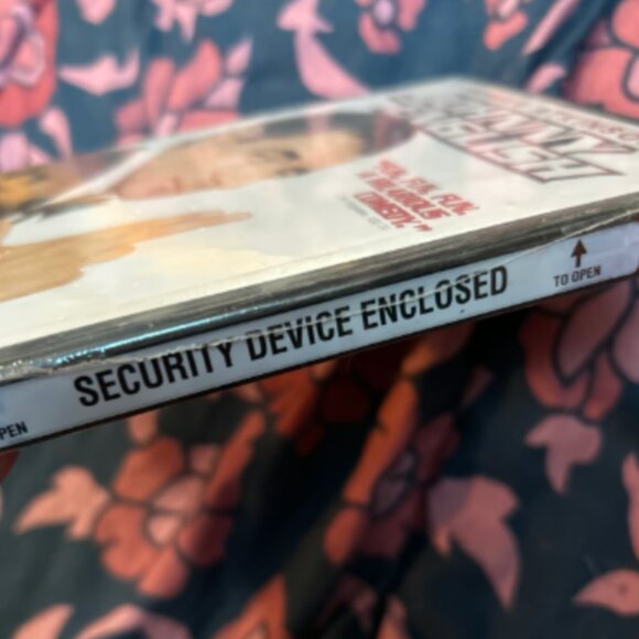 Johnny English DVD New SEALED Rowan Atkinson - Picture 4 of 4